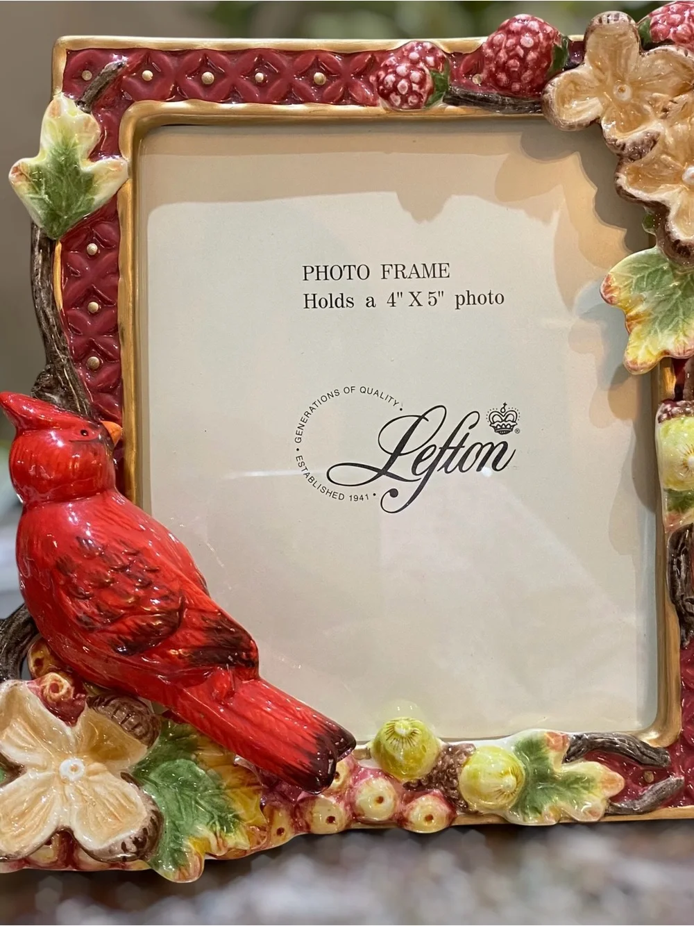 Vintage Lefton Porcelain Red Cardinal Bird Easel Picture Frame 4 x 5 Photo